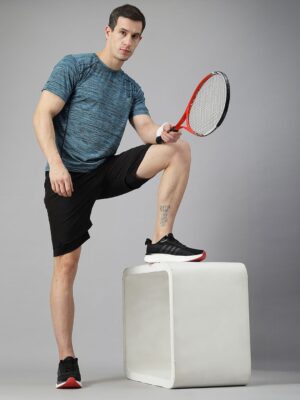 07d50b1b b49c 4675 ab60 02d71fcdcf851741327803053 HRX by Hrithik Roshan Men Solid Rapid Dry Round Neck T shirt 1.jpg