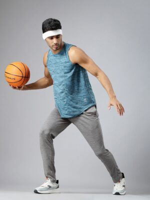 45b38942 da2f 4655 9838 8d8d7479c4351741757238694 HRX by Hrithik Roshan Men Solid Slim Fit Round Neck Sport Ve 1.jpg