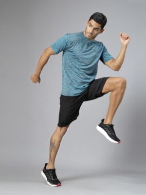 75a88b75 ed04 4c9a 8e21 eec7be2092971741757377274 HRX by Hrithik Roshan Men T shirt 5931741757376660 1.jpg