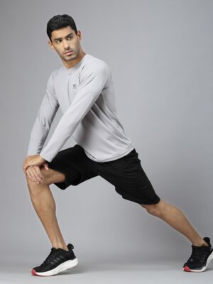 cae476fb 3f6d 476c bf5b 7206b10dc4831741757029002 HRX by Hrithik Roshan Men Solid Round Neck Rapid Dry Trainin 1.jpg