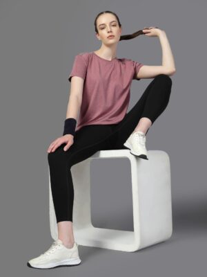 dcb2d84d fc07 41f8 a9a3 fcf836766e9c1740569686926 HRX by Hrithik Roshan Women Solid Round Neck T shirt 4791740 1.jpg