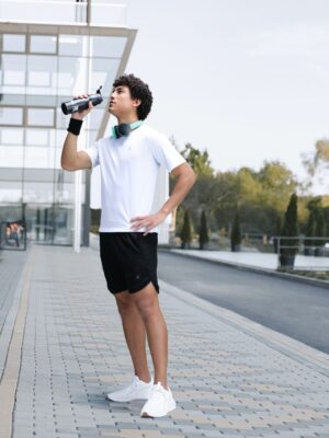 3b9d096d c677 47b5 8c2e ab806a2bb0551674639330583HRXbyHrithikRoshanMenBlackSolidSportsRAPID DRYShorts1.jpg